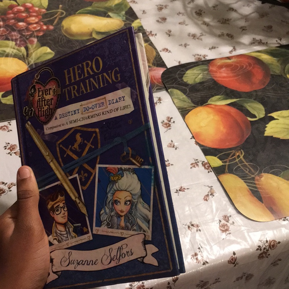 books - Picture 4 of 4